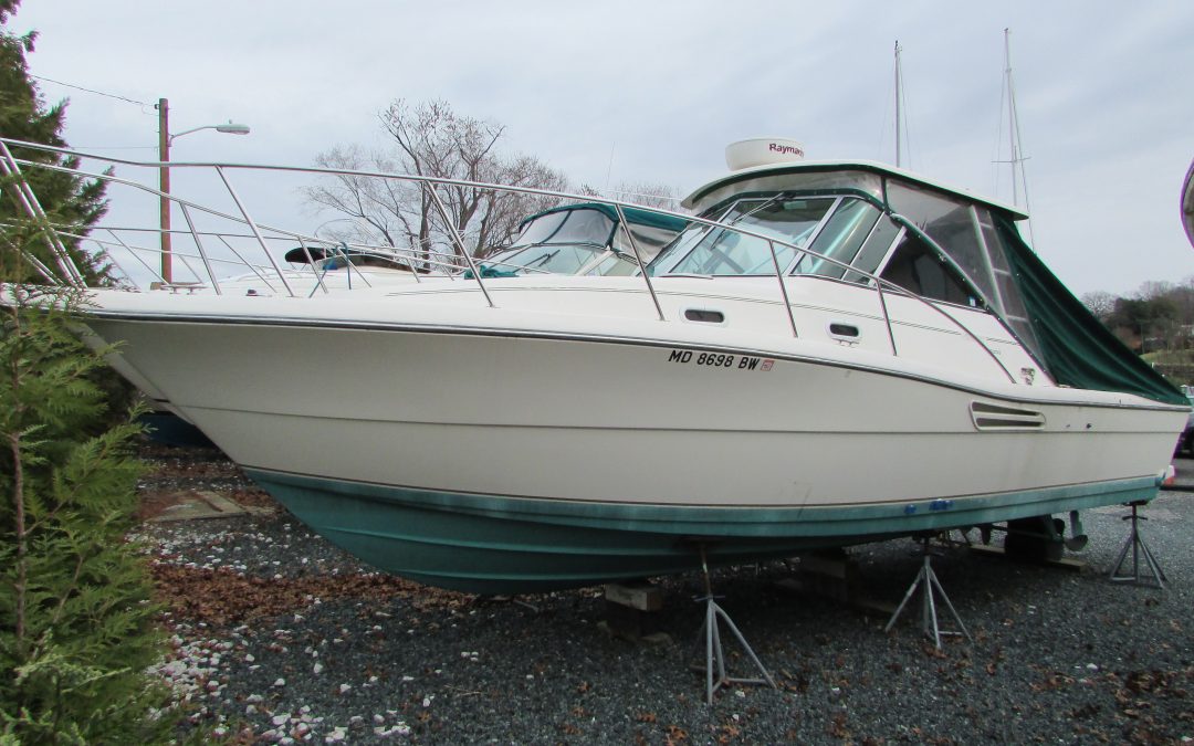 1999 Pursuit 30′ 3000 Express Asking $49,900.00