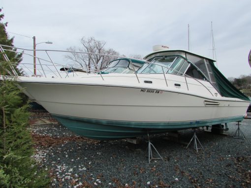 1999 Pursuit 30′ 3000 Express Asking $49,900.00